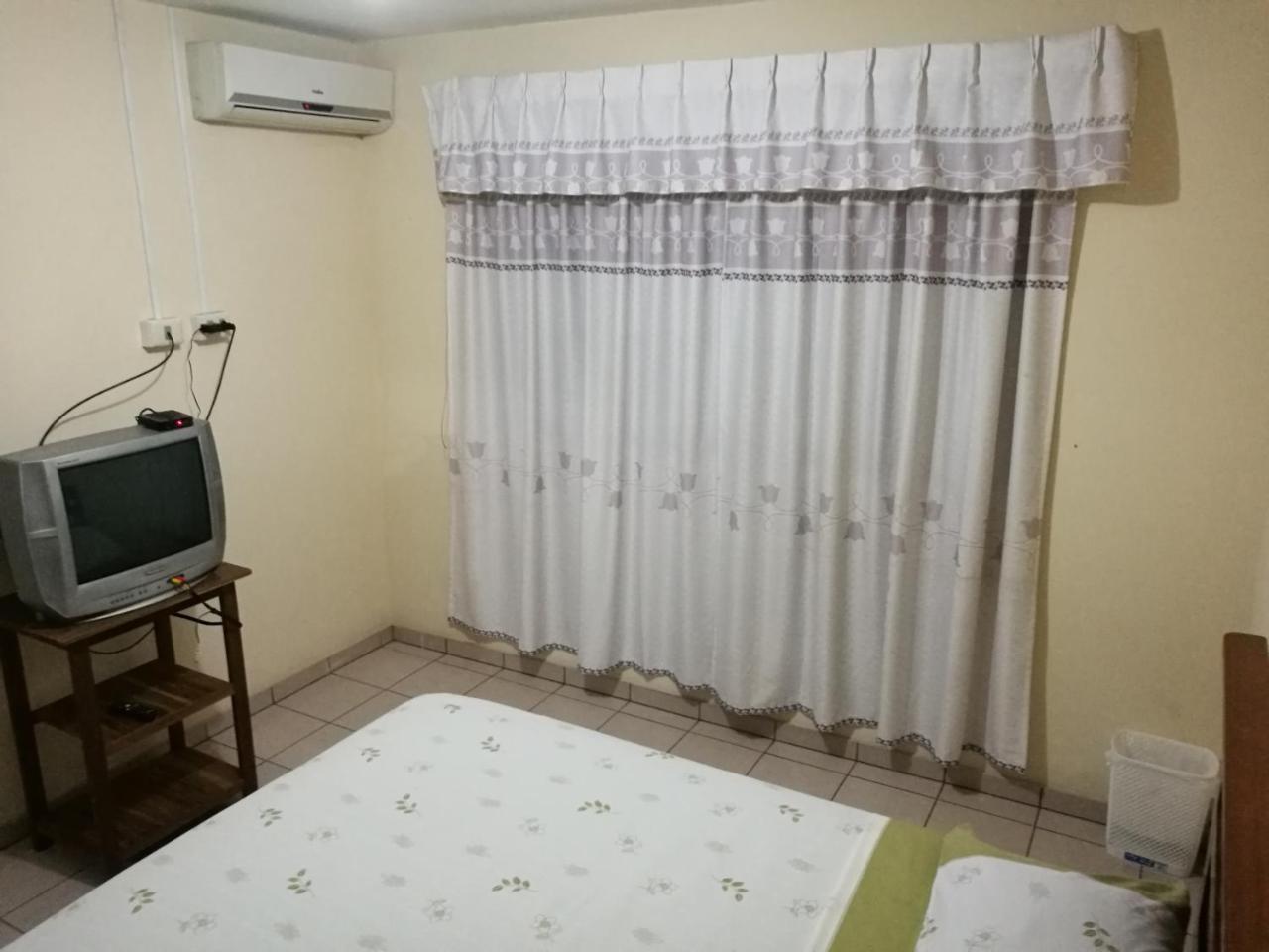 Mainumbi House Apartment Santa Cruz de La Sierra Ngoại thất bức ảnh